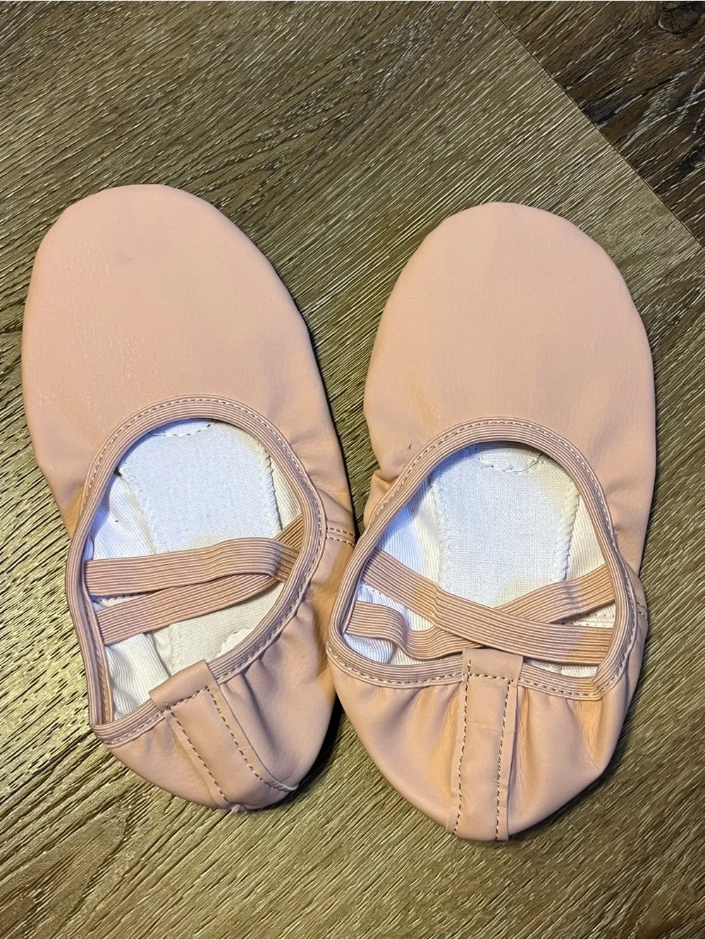 NEW Kids Pink Ballet Slippers with Elastic Strap, size 2 ML